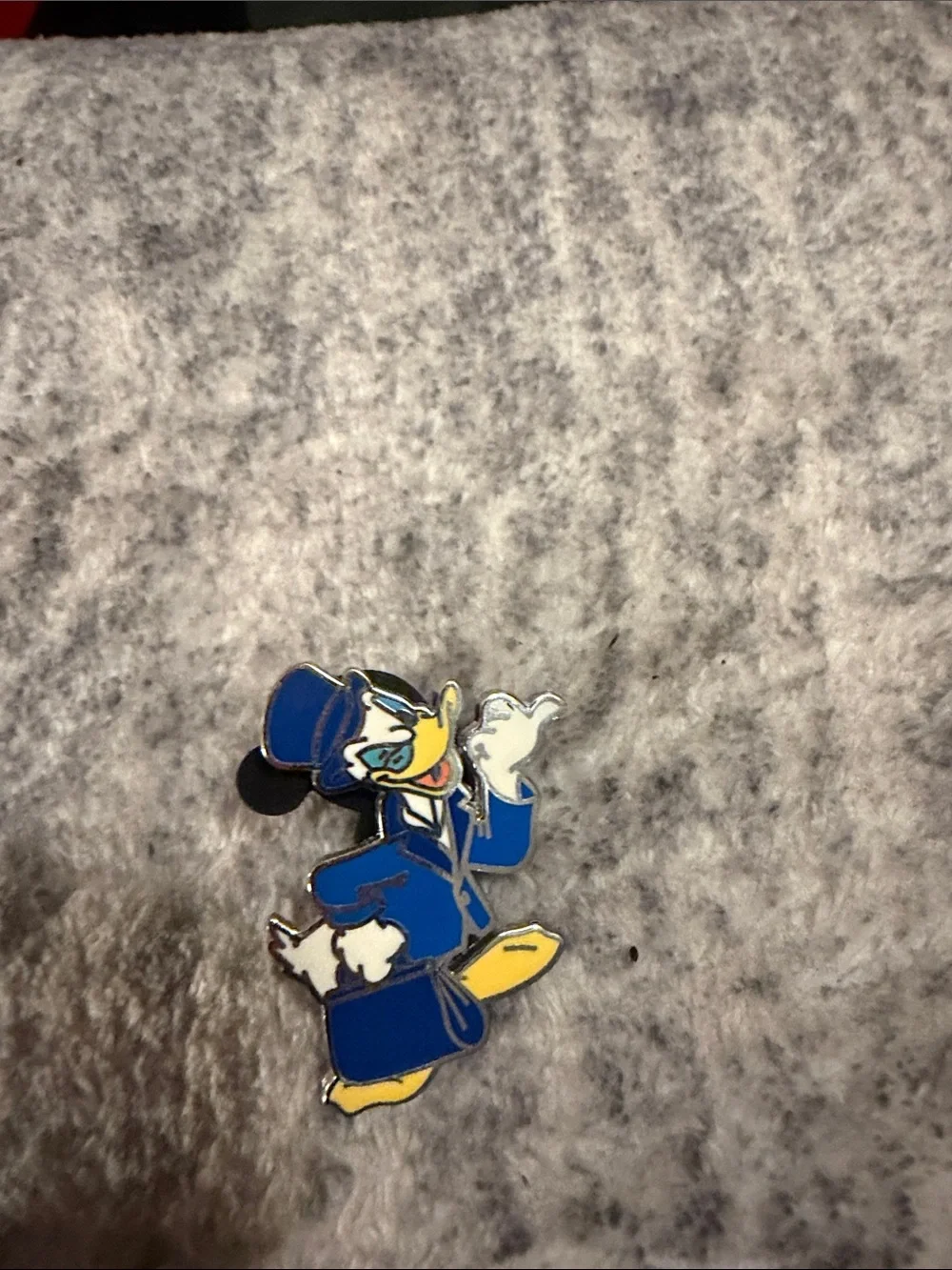 Disney pins Donald Enamel Pin Set - Blue, Red, White, Yellow